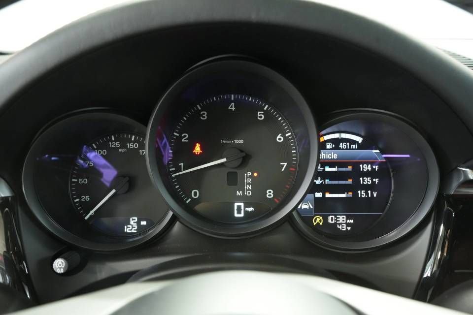 New 2026 Porsche Macan AWD/4WD image 14