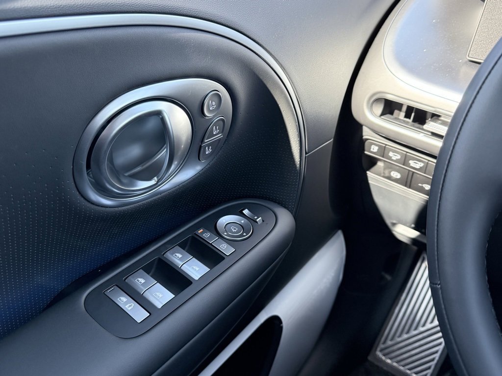 New 2026 Hyundai Ioniq 9 Calligraphy image 13