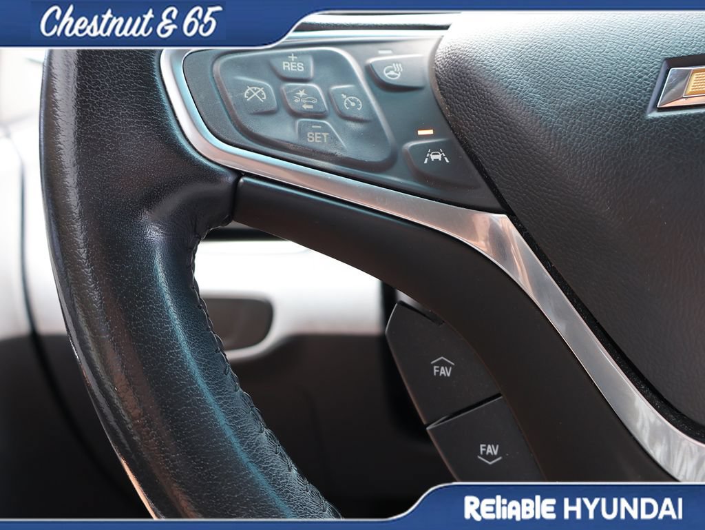 Used 2017 Chevrolet Bolt Premier w/ Driver Confidence II Package FWD image 26