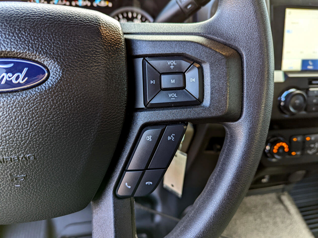 Used 2022 Ford F250 XL w/ Power Equipment Group image 16