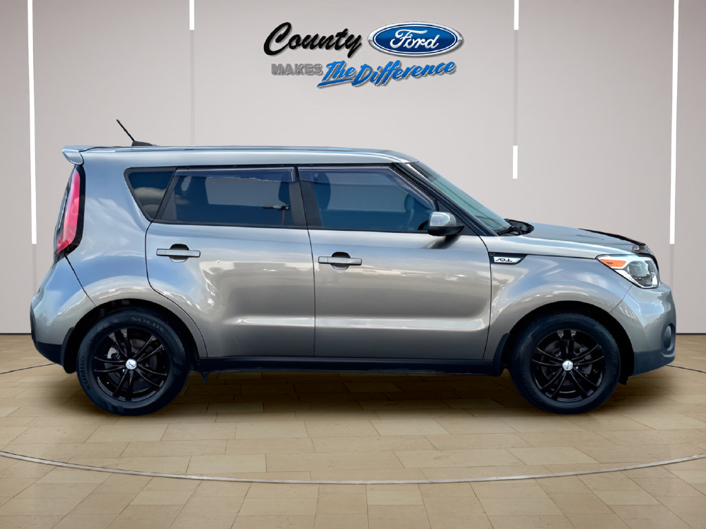 Used 2019 Kia Soul FWD image 8