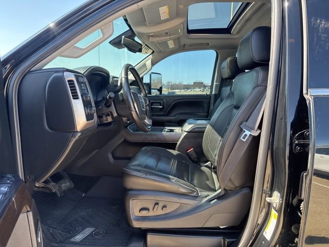 Used 2018 GMC Sierra 2500 Denali w/ Duramax Plus Package image 16