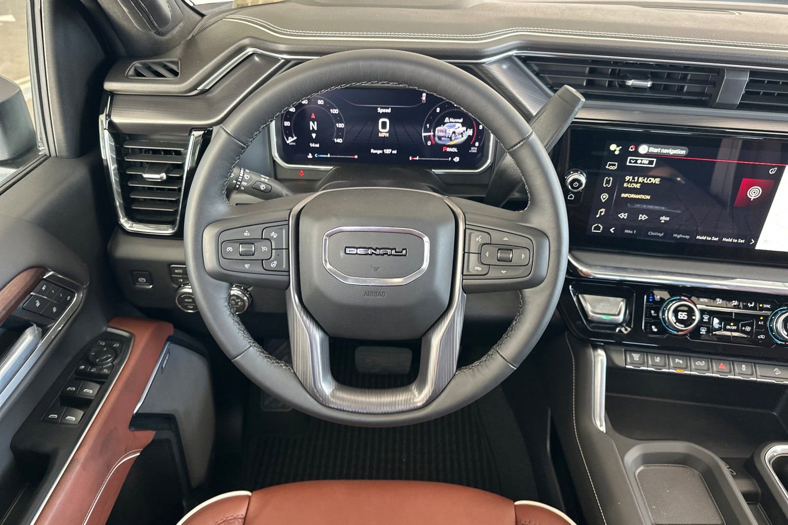 New 2026 GMC Sierra 2500 Denali Ultimate w/ LPO, Black Badging Package AWD/4WD image 15
