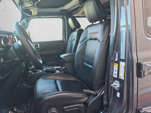Used 2018 Jeep Wrangler Unlimited Rubicon AWD/4WD image 16