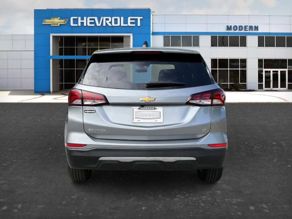 Used 2024 Chevrolet Equinox LT FWD image 4