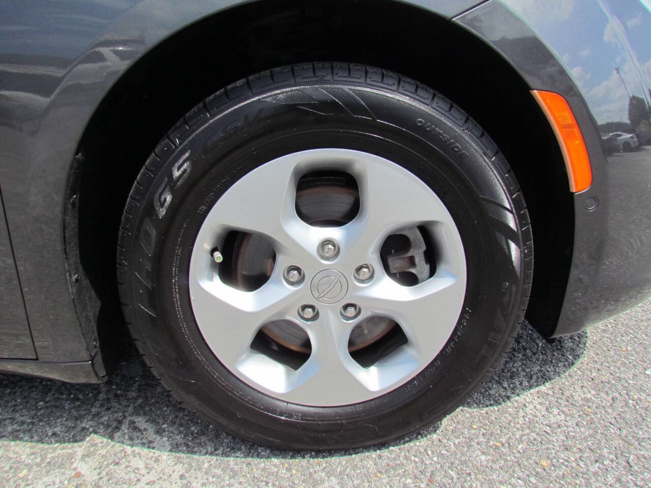 Used 2017 Chrysler Pacifica Touring-L Plus w/ Advanced Safetytec Group image 27