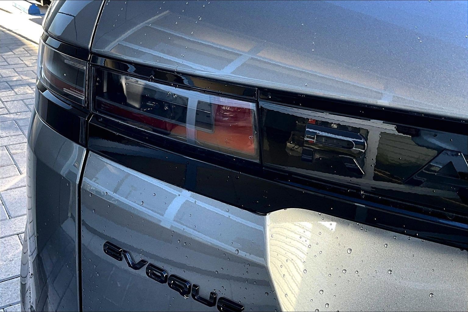 Used 2025 Land Rover Range Rover Evoque Dynamic SE image 29