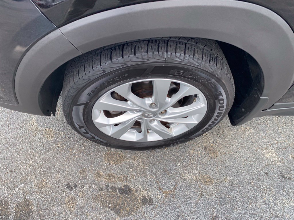 Used 2019 Hyundai Tucson Value FWD image 19