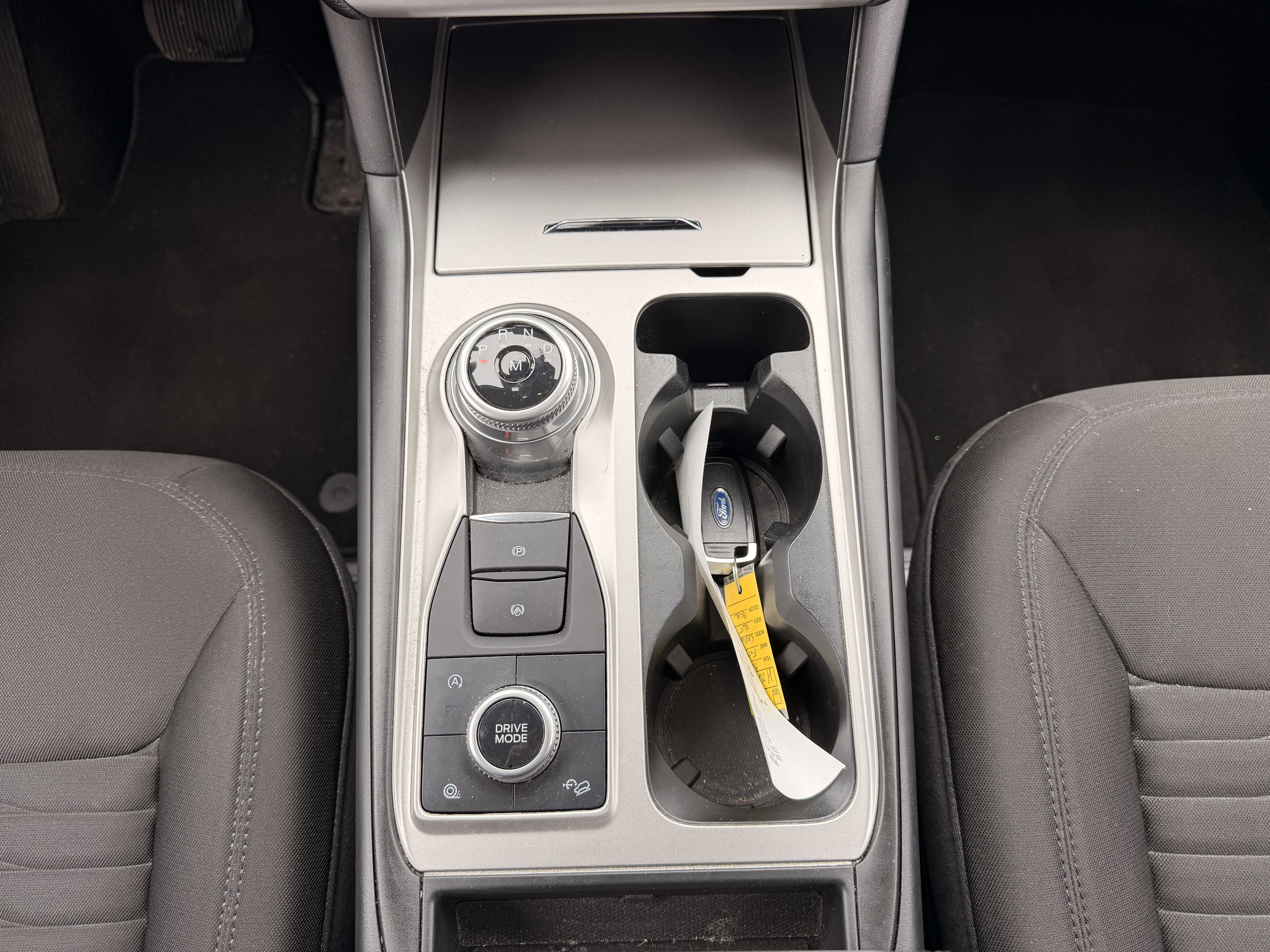 Used 2020 Ford Explorer XLT image 19