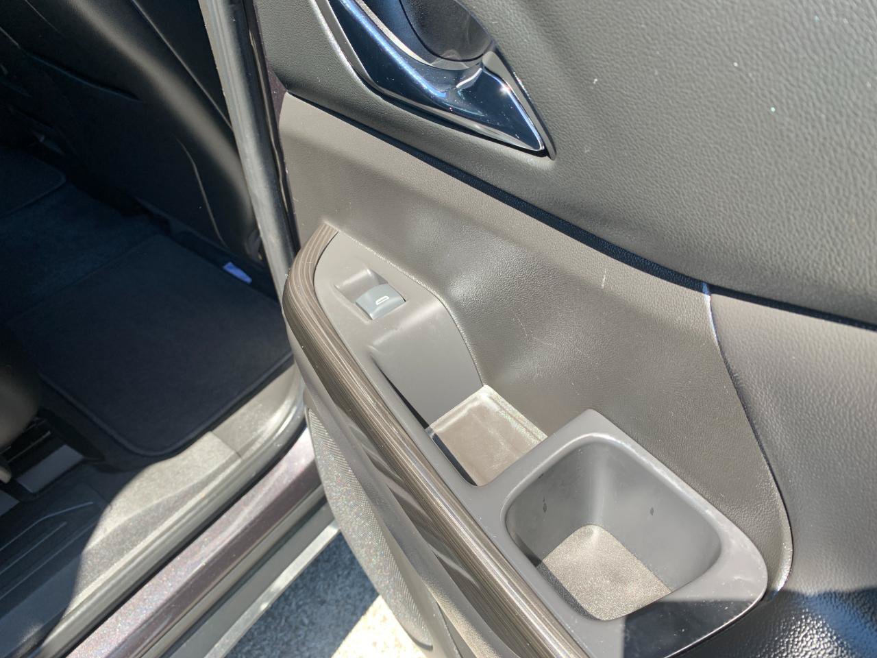 Used 2019 GMC Acadia SLT AWD/4WD image 38