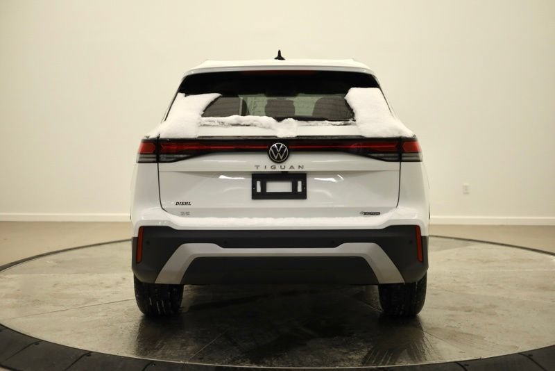 New 2026 Volkswagen Tiguan SE AWD/4WD image 4
