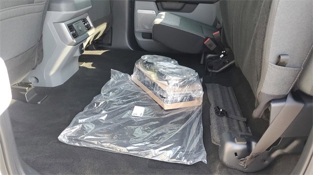 New 2026 Ford F250 4x4 Crew Cab Super Duty image 41