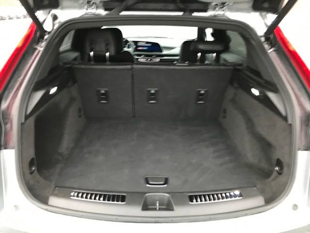 Certified 2025 Cadillac XT4 Premium Luxury image 19