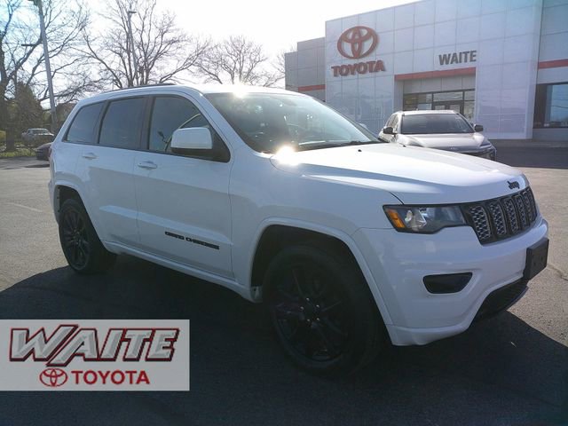 Used 2017 Jeep Grand Cherokee Altitude