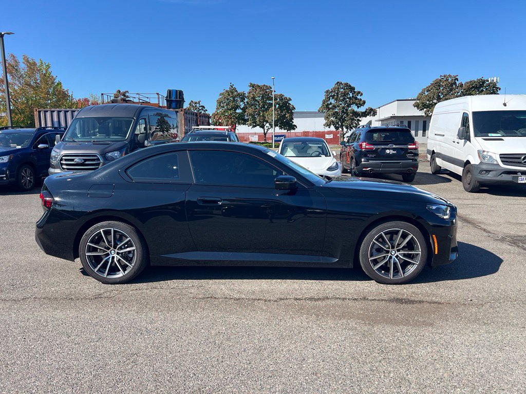 Used 2023 BMW 230i xDrive Coupe w/ Convenience Package AWD/4WD image 6