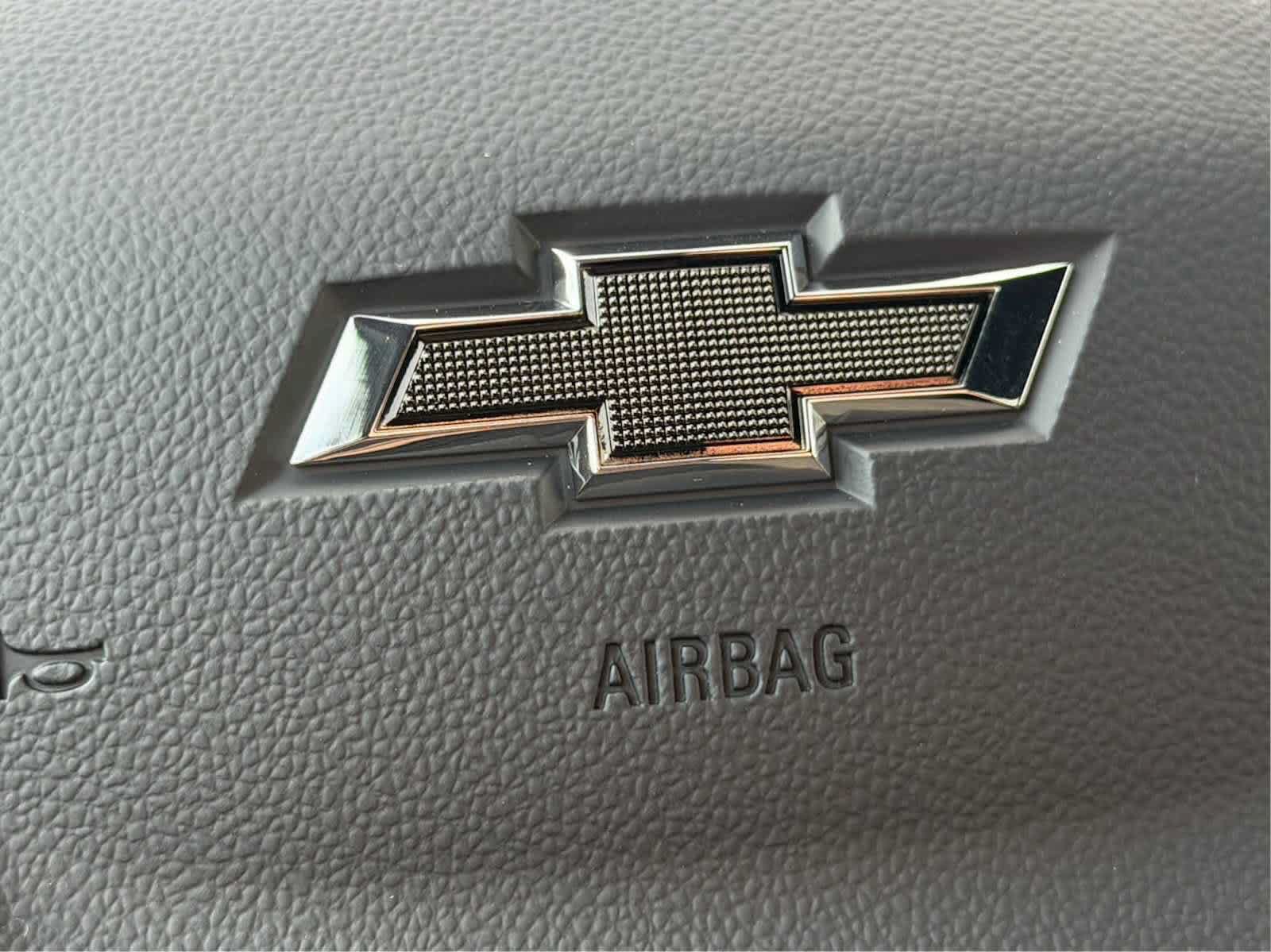 New 2027 Chevrolet Traverse LT w/ Midnight/Sport Edition FWD image 11