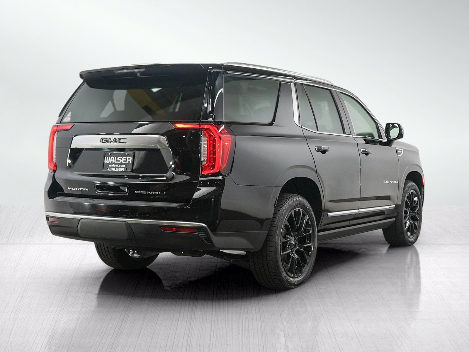 Used 2022 GMC Yukon Denali AWD/4WD image 5