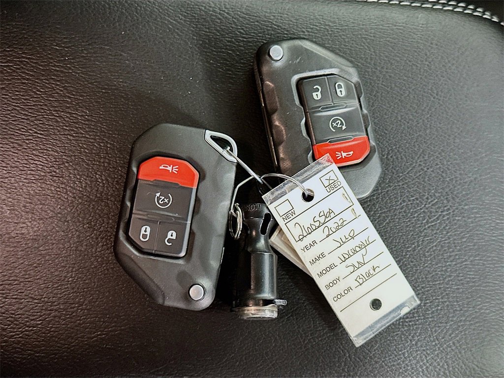 Used 2022 Jeep Wrangler Unlimited Sahara w/ Cold Weather Group image 35