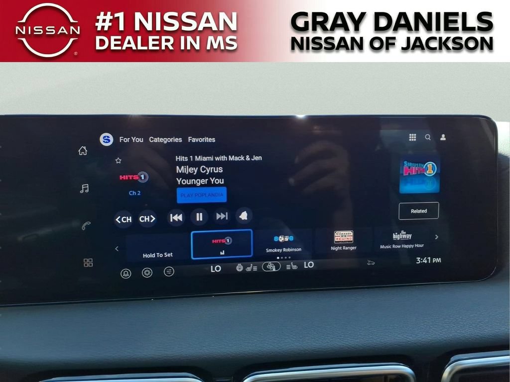 New 2026 Nissan Sentra SR w/ SR Premium Package FWD image 16