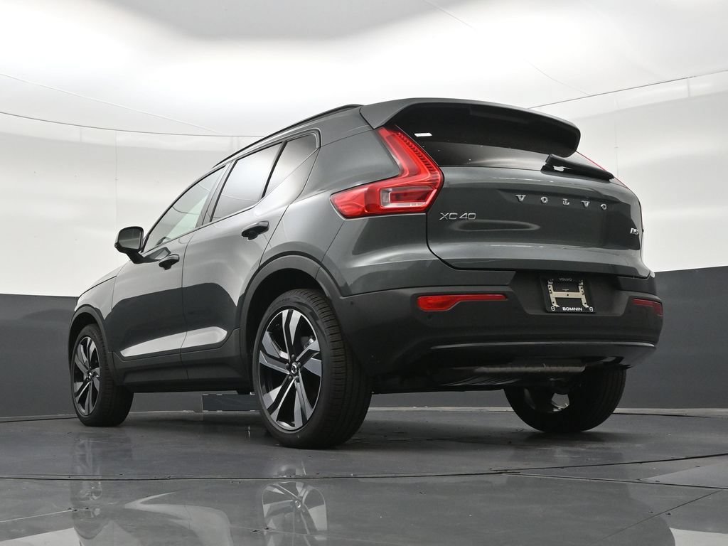 New 2026 Volvo XC40 B5 Plus w/ Climate Package AWD/4WD image 23