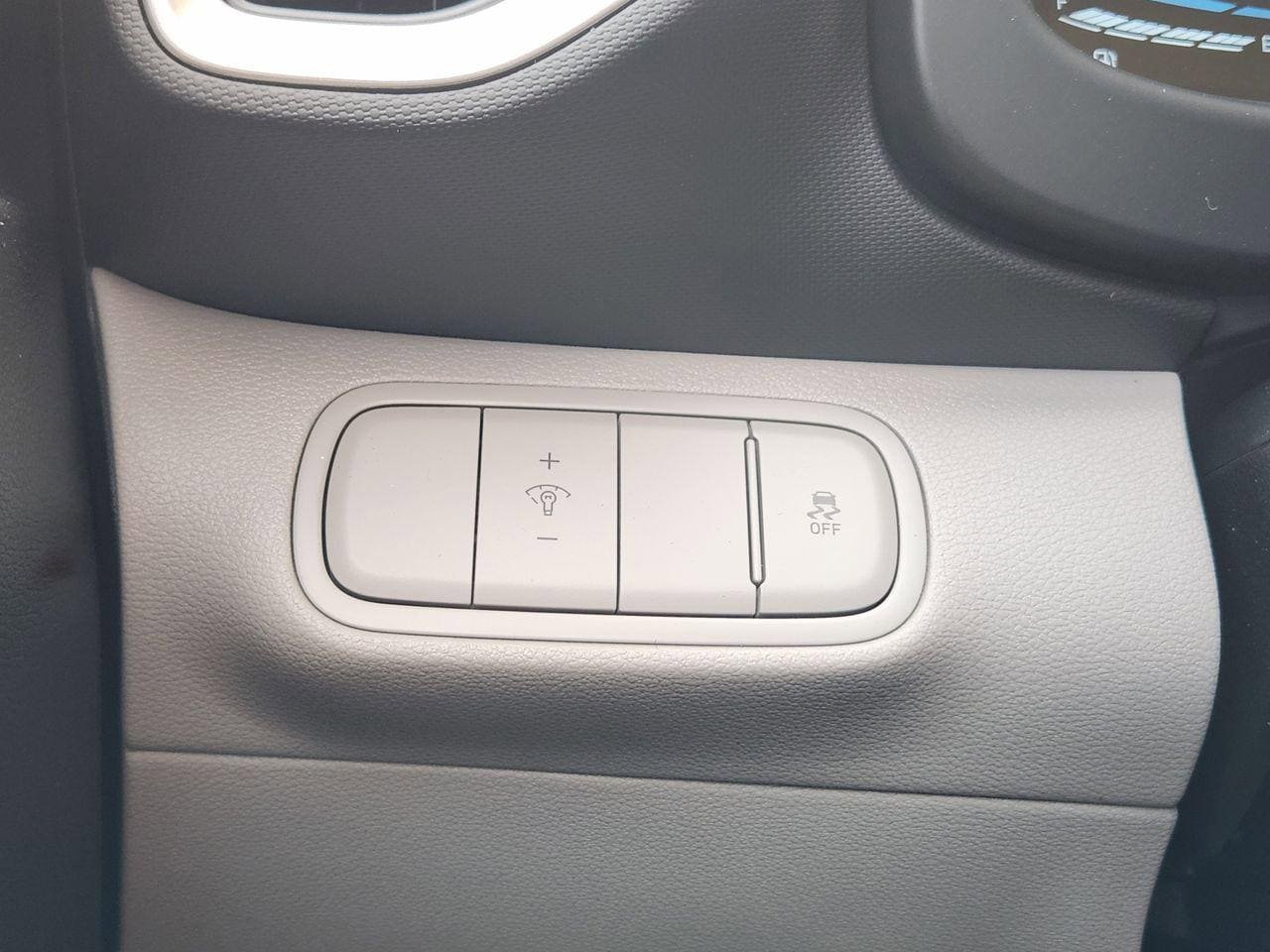 New 2026 Hyundai Venue SEL FWD image 21