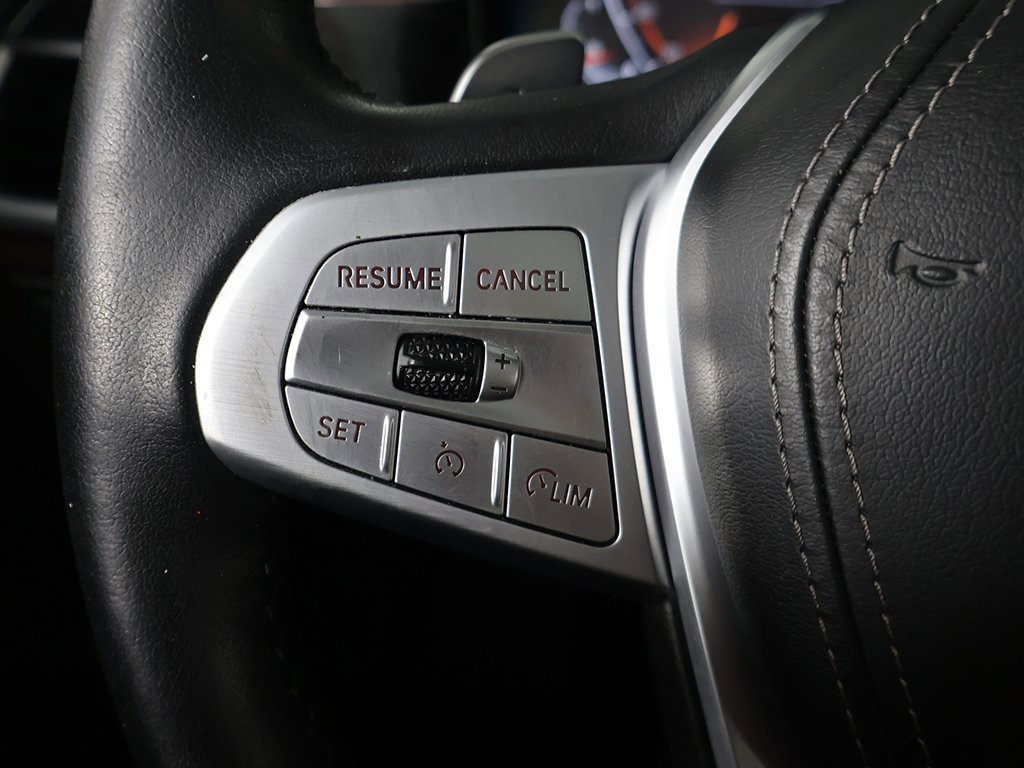 Used 2022 BMW 740i xDrive w/ Premium Package image 50