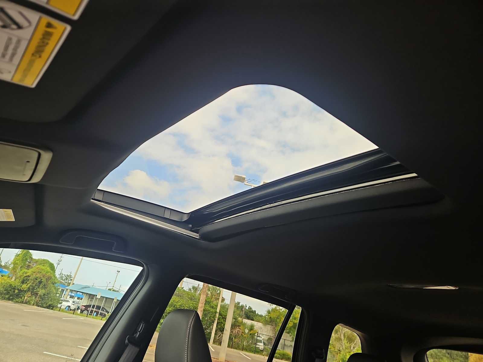 Used 2025 Honda Passport EX-L image 16