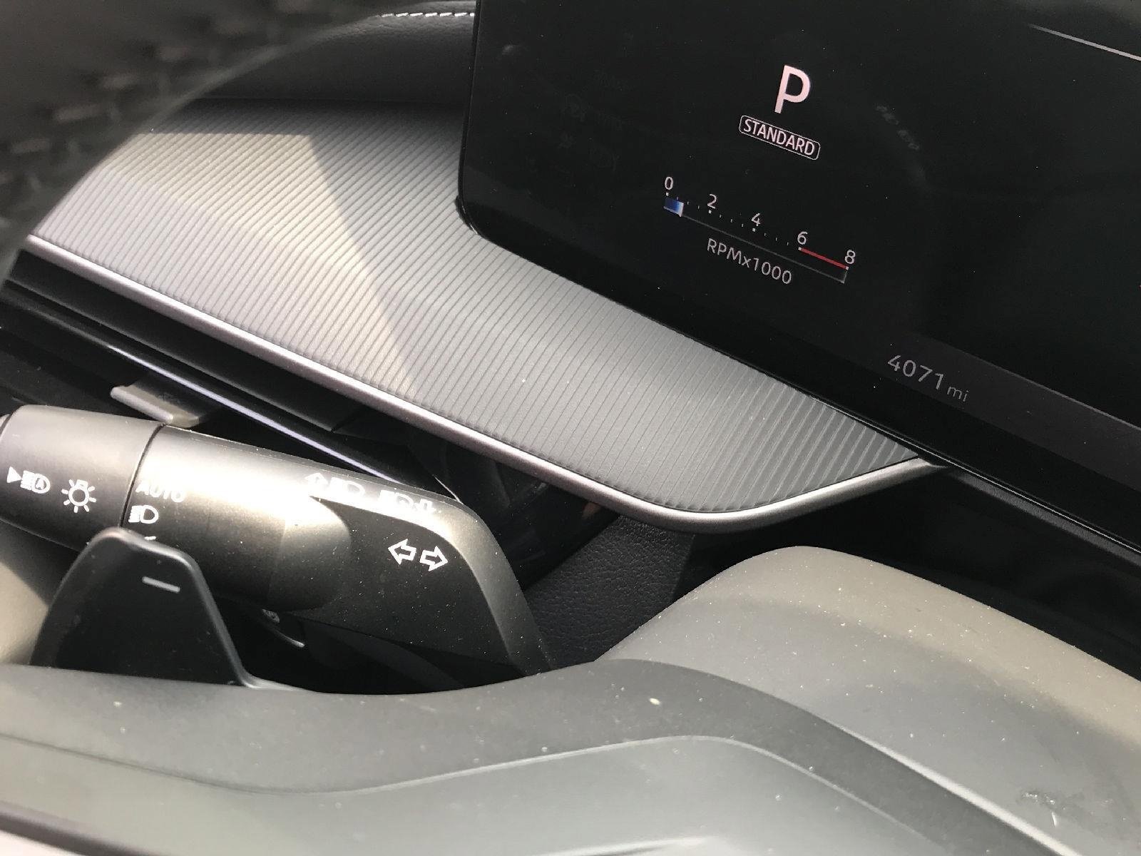 Used 2025 Nissan Murano SV AWD/4WD image 19
