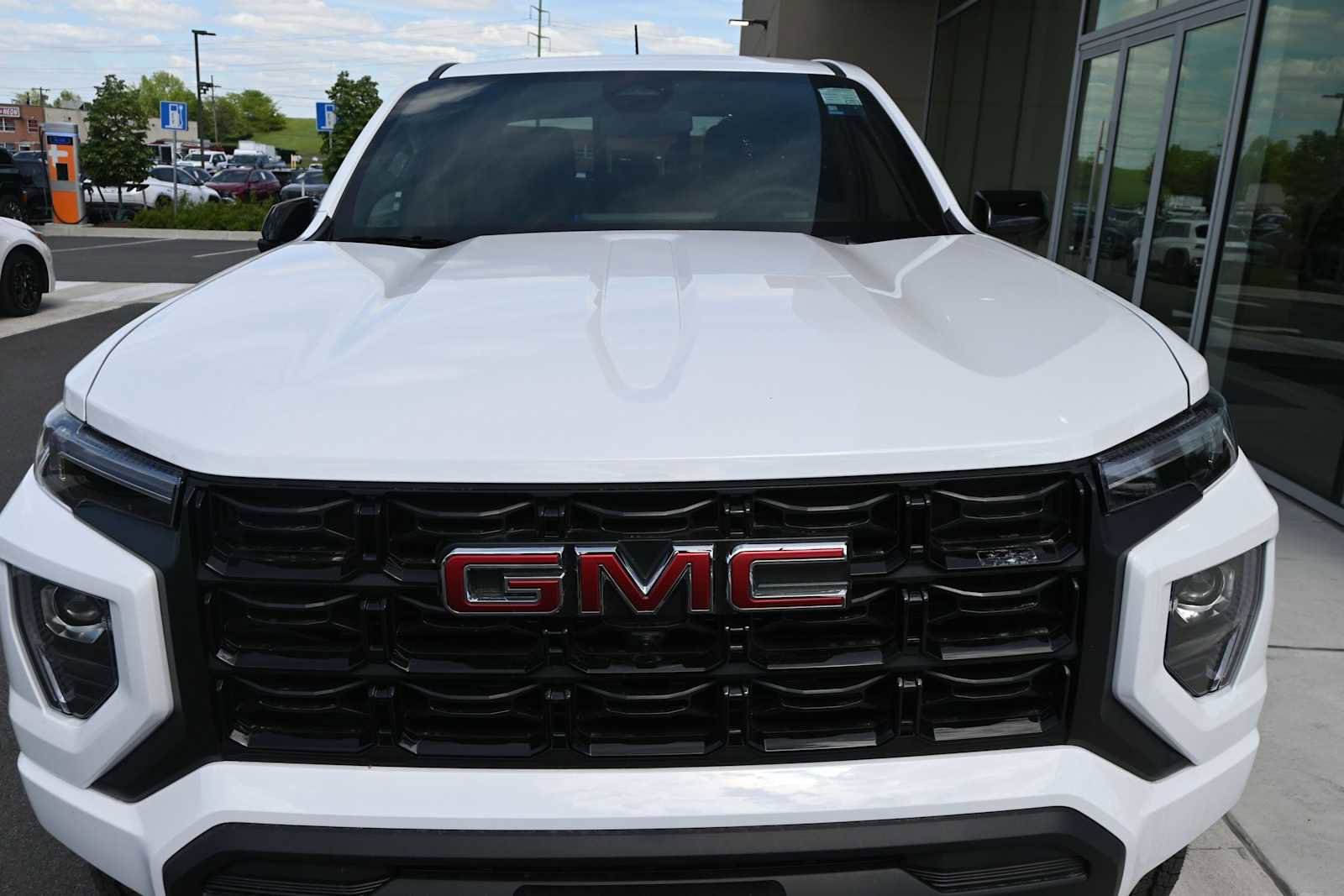New 2026 GMC Canyon Elevation RWD image 3