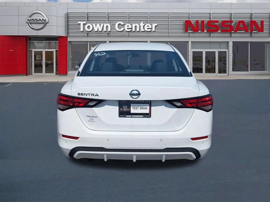 Certified 2023 Nissan Sentra S FWD image 6