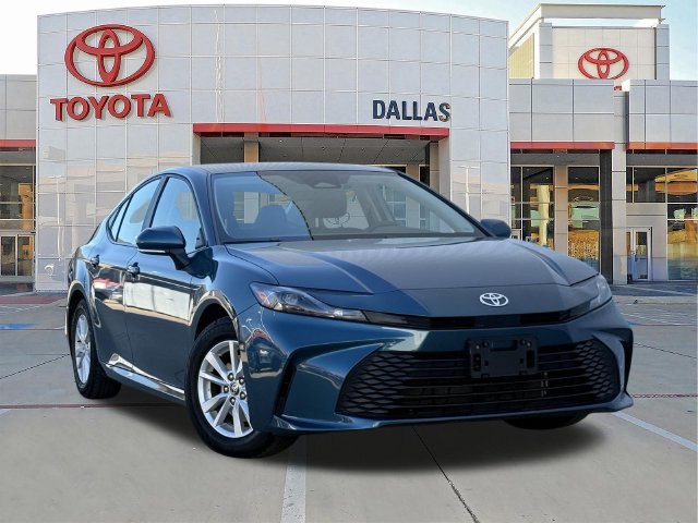 Used 2025 Toyota Camry LE FWD image 1