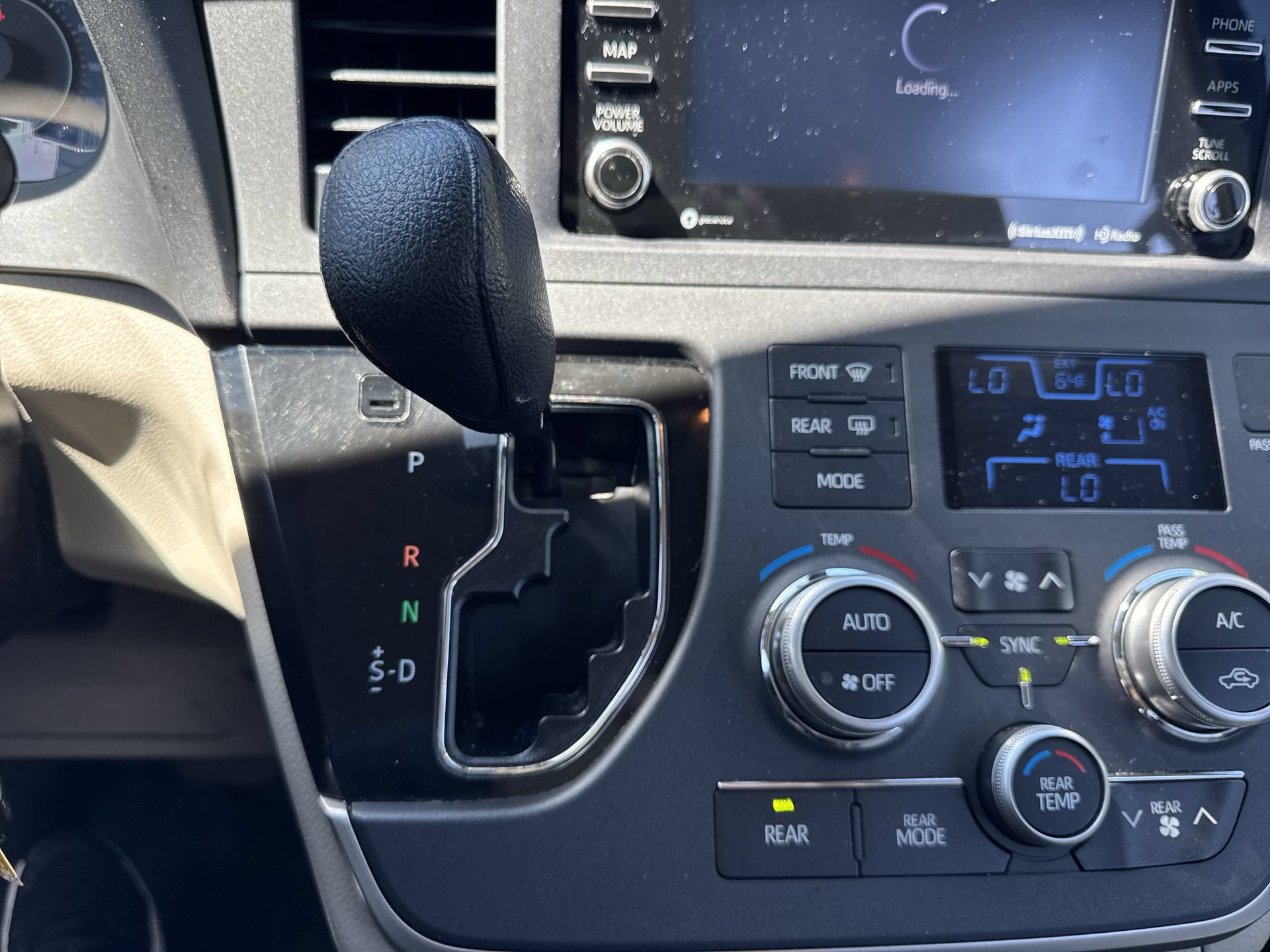 Used 2020 Toyota Sienna LE FWD image 19