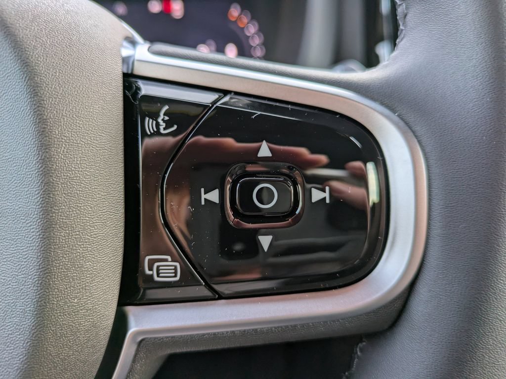 New 2026 Volvo XC60 B5 Plus w/ Protection Package Premier AWD/4WD image 26