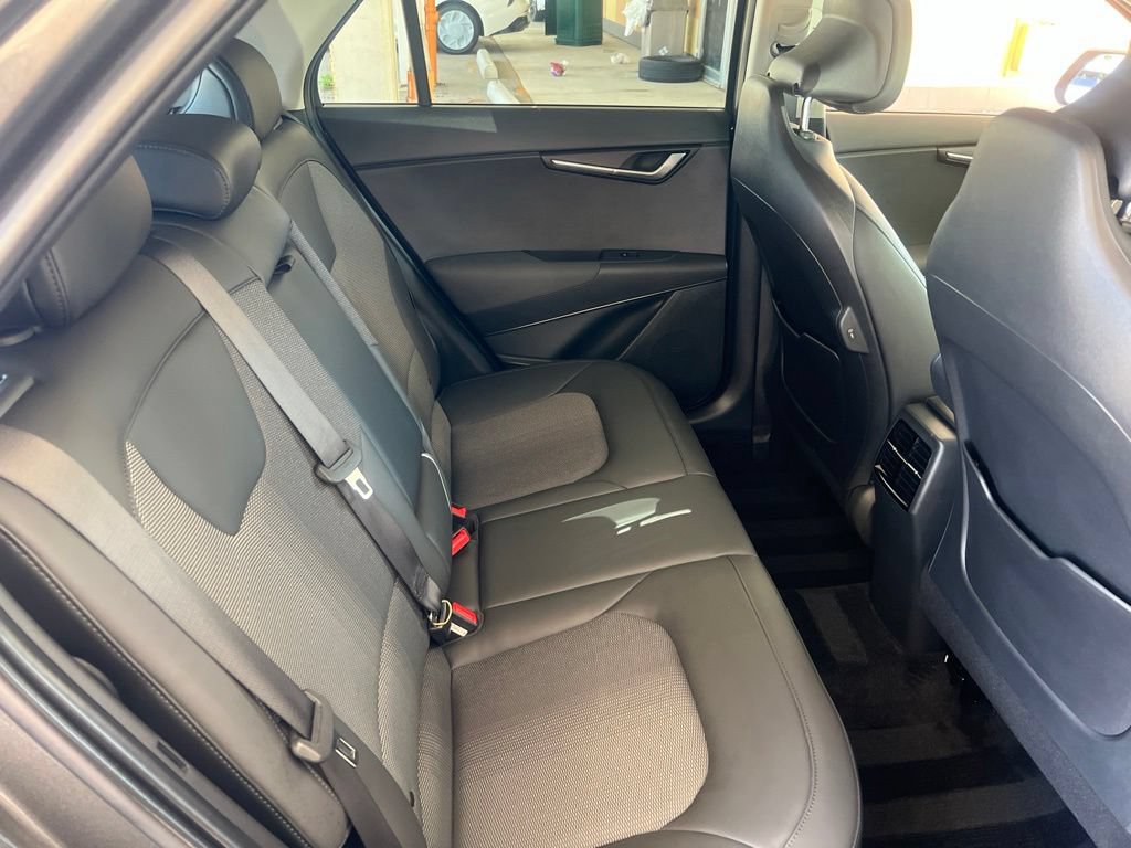 Certified 2024 Kia Niro EX FWD image 14