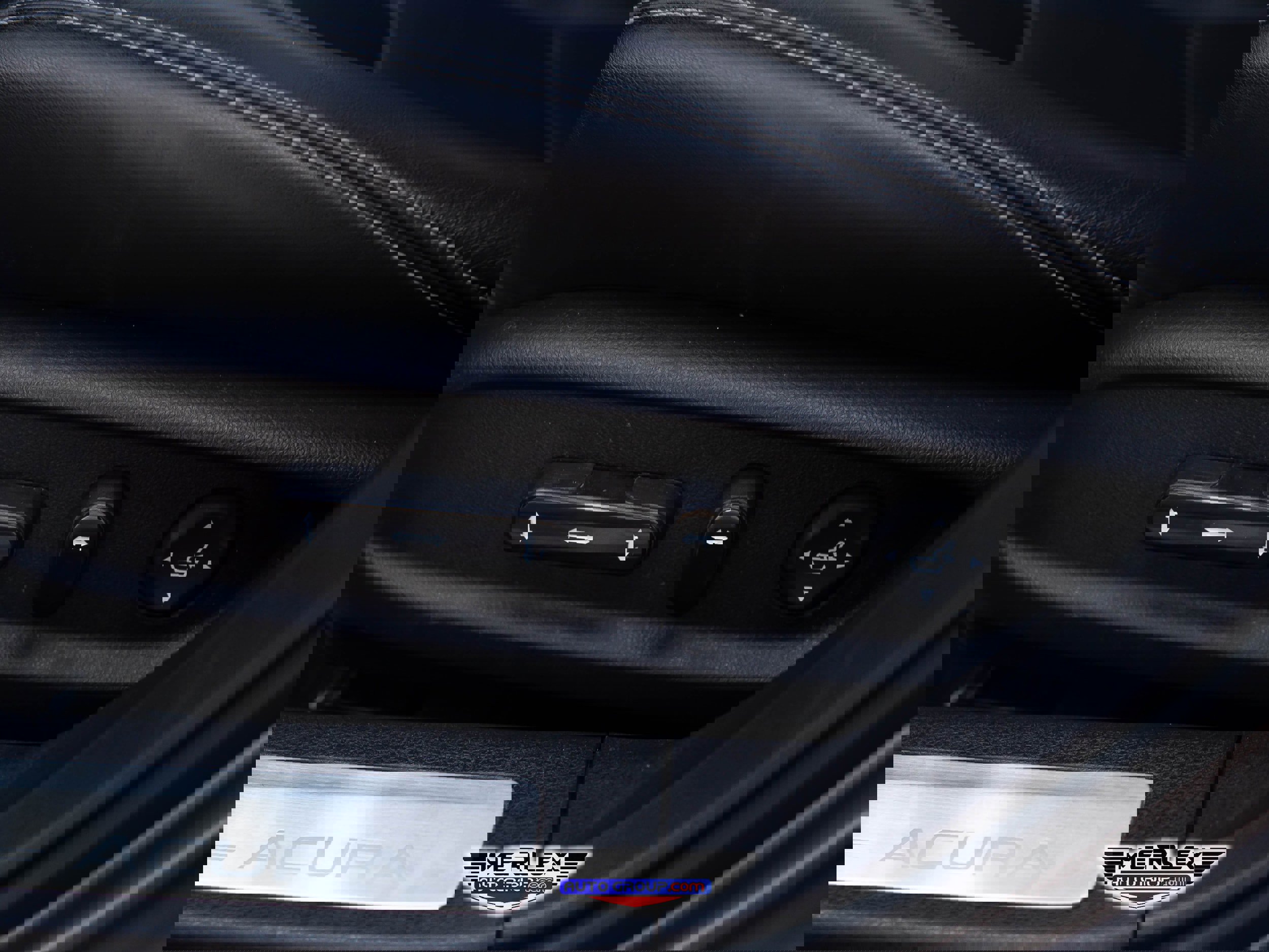 Used 2018 Acura RLX w/ Technology Package image 38