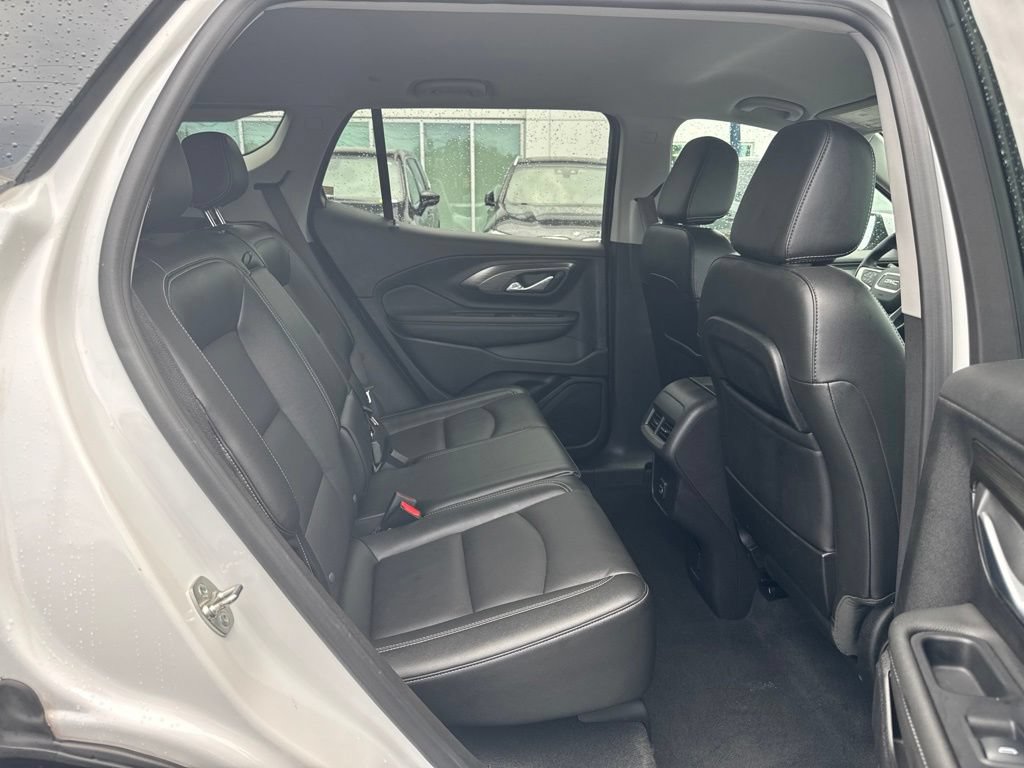 Used 2024 GMC Terrain SLT AWD/4WD image 20