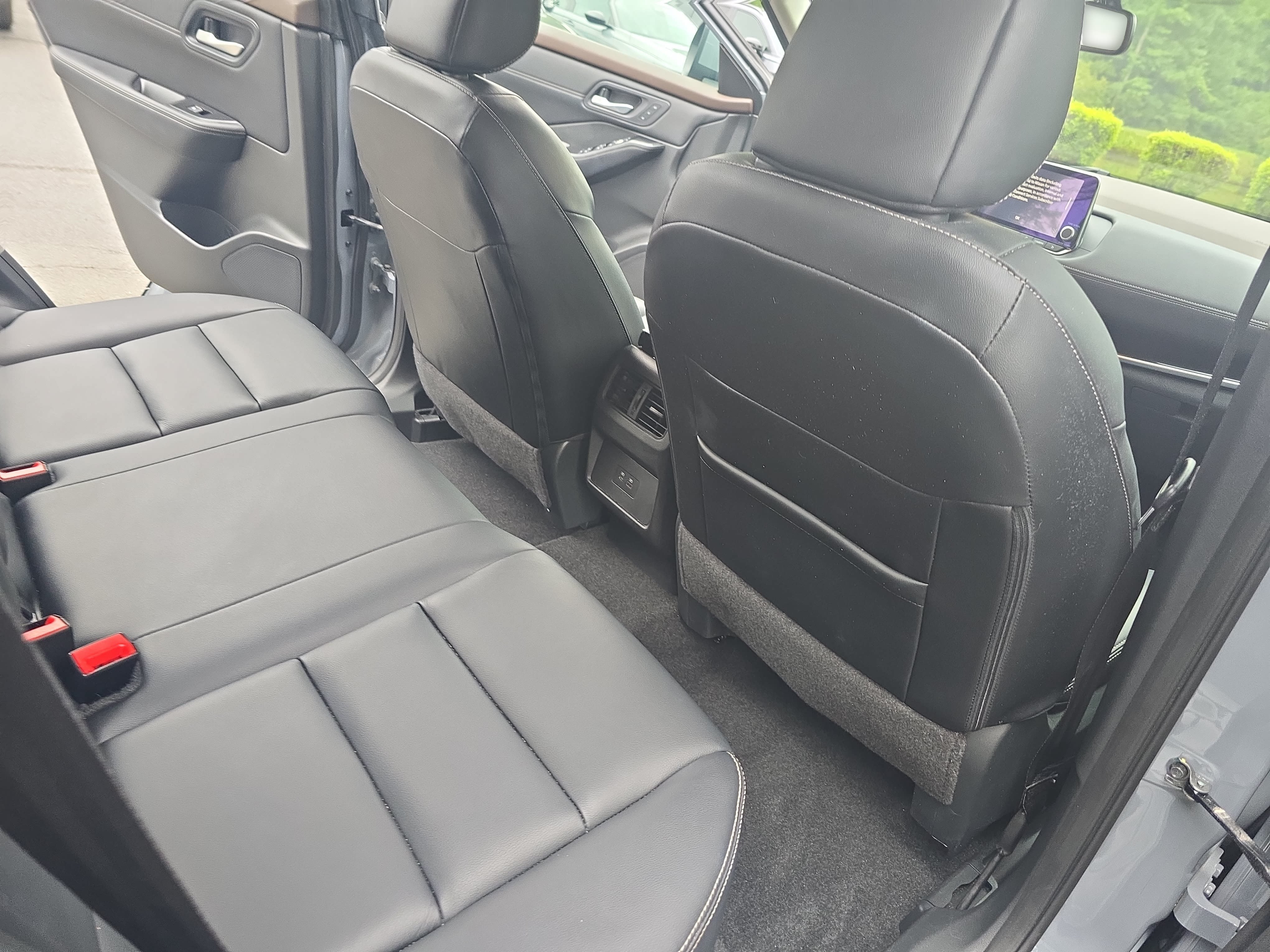 Certified 2023 Nissan Rogue SL FWD image 11