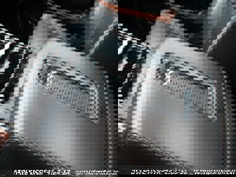 Used 2018 Chevrolet Suburban Premier image 39