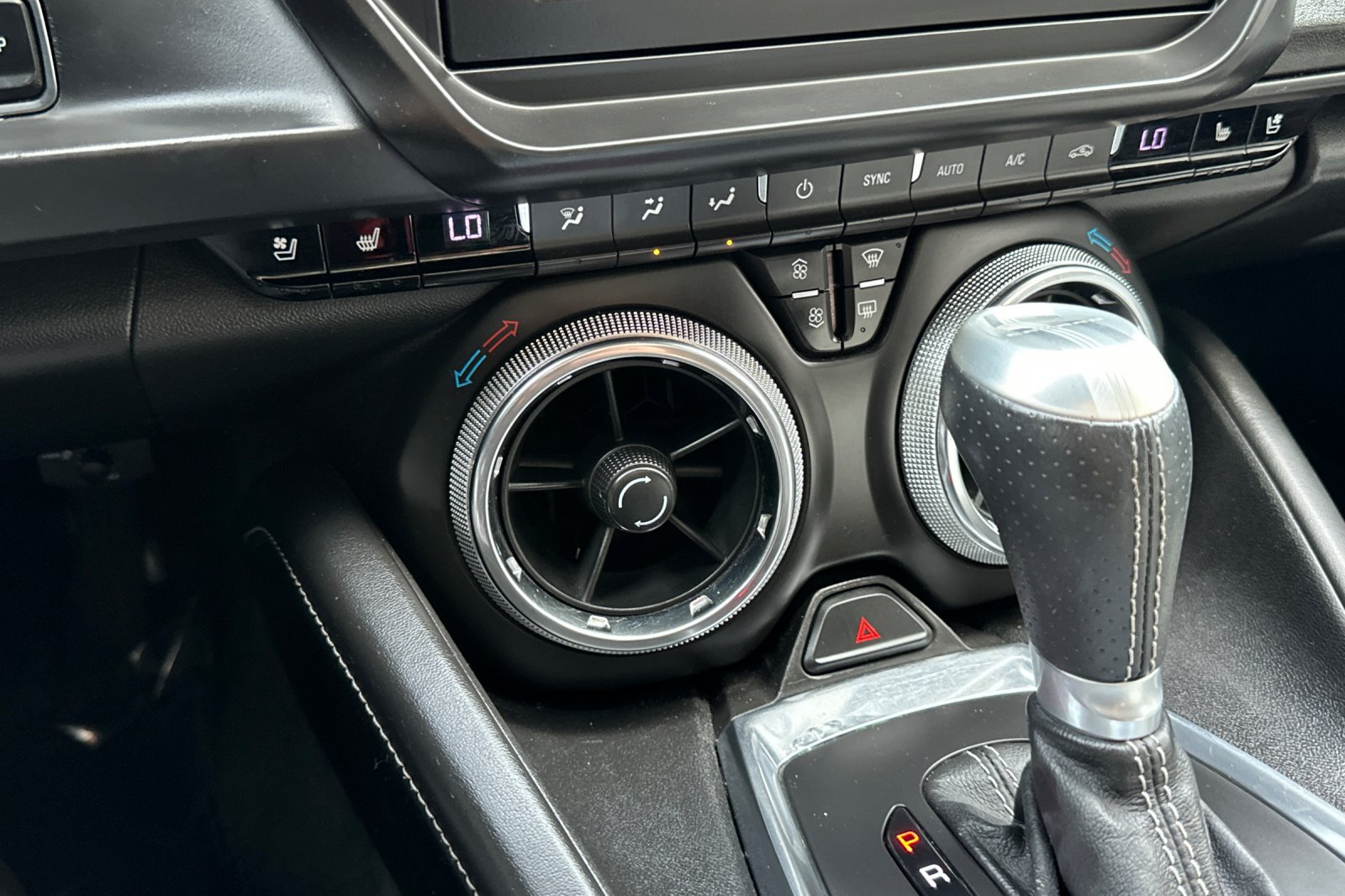 Used 2016 Chevrolet Camaro LT RWD image 28