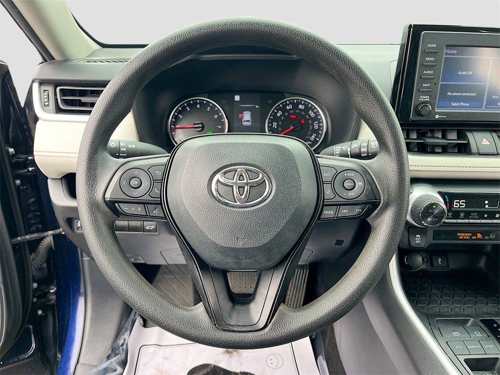 Used 2022 Toyota RAV4 XLE image 11