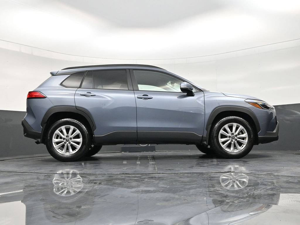 Used 2024 Toyota Corolla Cross LE image 25