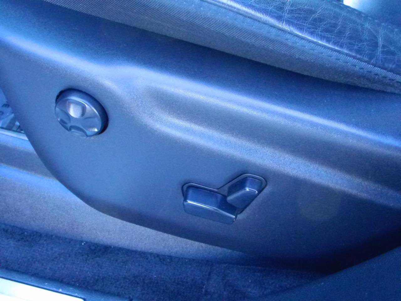 Used 2018 Jeep Grand Cherokee Limited w/ Trailer Tow Group IV image 13