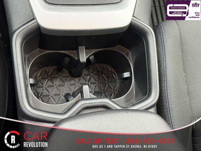 Used 2022 Toyota RAV4 SE w/ Convenience Package image 30