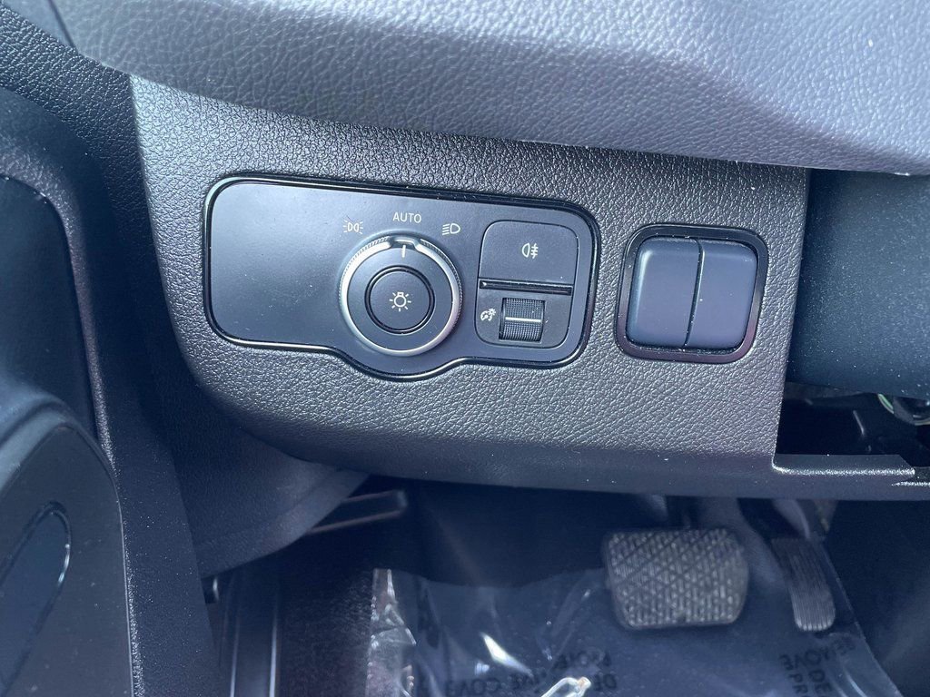 Used 2025 Mercedes-Benz Sprinter 2500 image 26