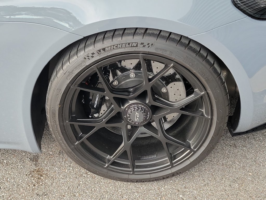 Certified 2024 Porsche 718 Cayman GT4 RS RWD image 11