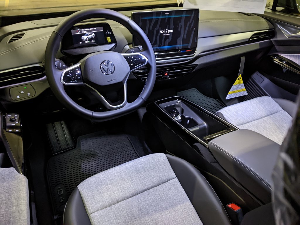New 2026 Volkswagen ID.4 Pro RWD image 13