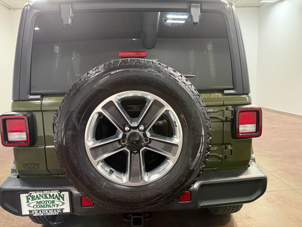 Used 2023 Jeep Wrangler Unlimited Sahara w/ Dual Top Group AWD/4WD image 86
