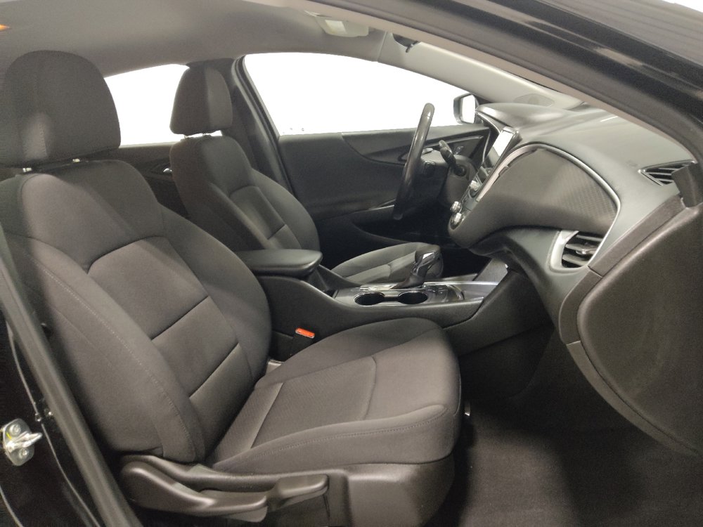 Used 2022 Chevrolet Malibu RS image 21