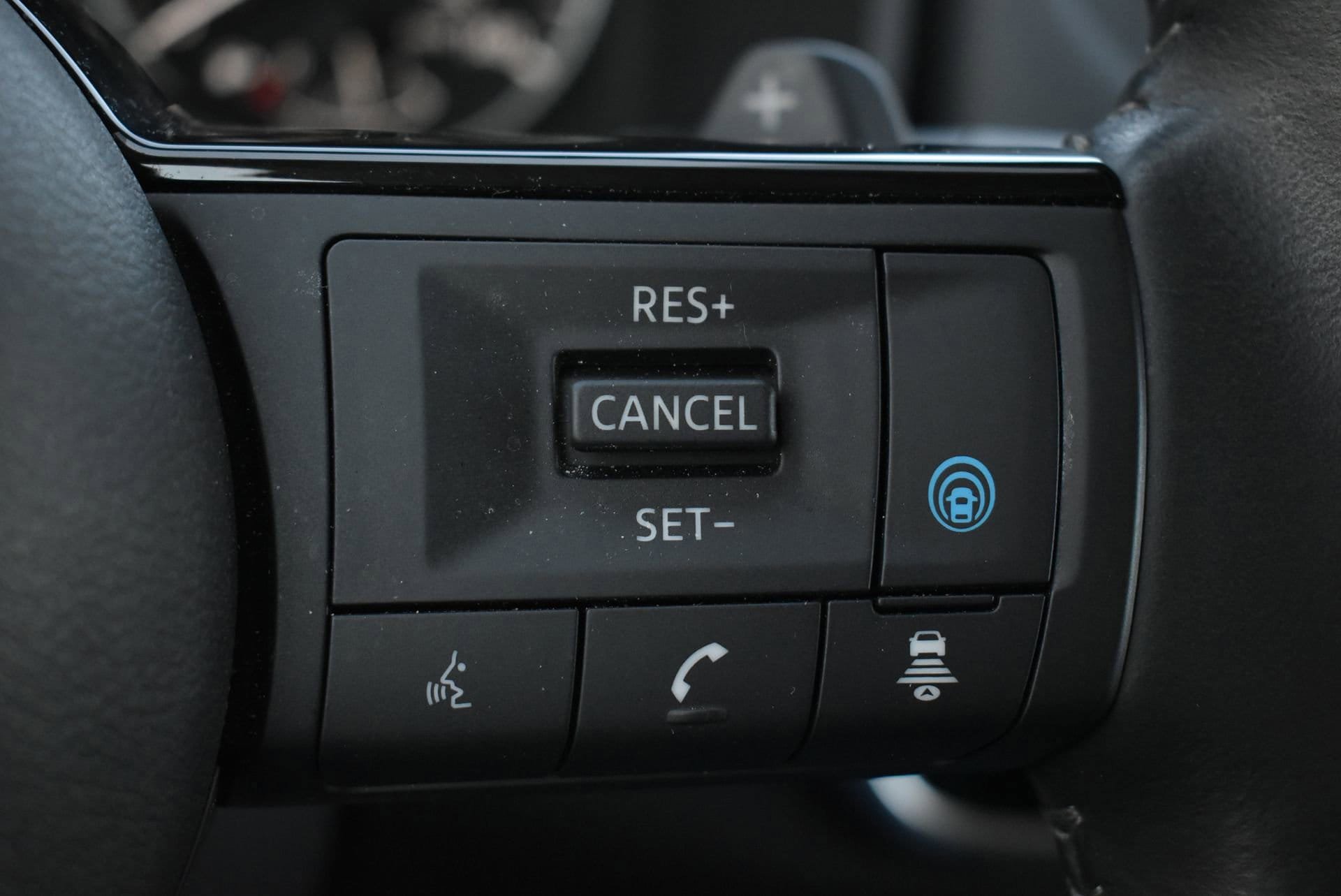 Used 2023 Nissan Rogue SL AWD/4WD image 22