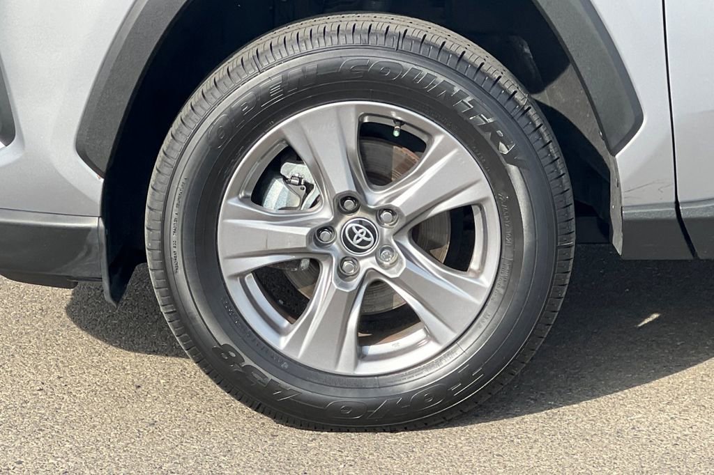 Certified 2025 Toyota RAV4 XLE image 27